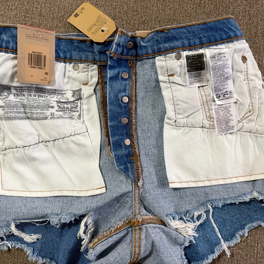 NWT Levi's 501 Original High Rise Denim Shorts - Picture 4 of 7